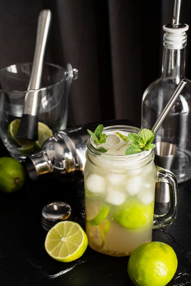 Serve Caipirinha